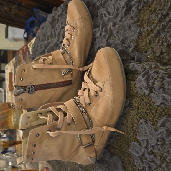 Sam Edelman, Moto, High Top Sneaker Booties, Beige Suede, Distressed, Hardware - Picture 1 of 12